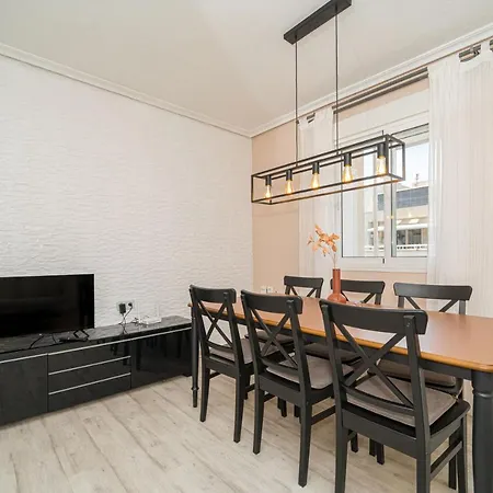 Casa Terra: 50 Meters From The * Torrevieja