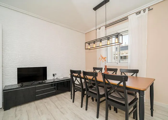 Casa Terra: 50 Meters From The * Torrevieja